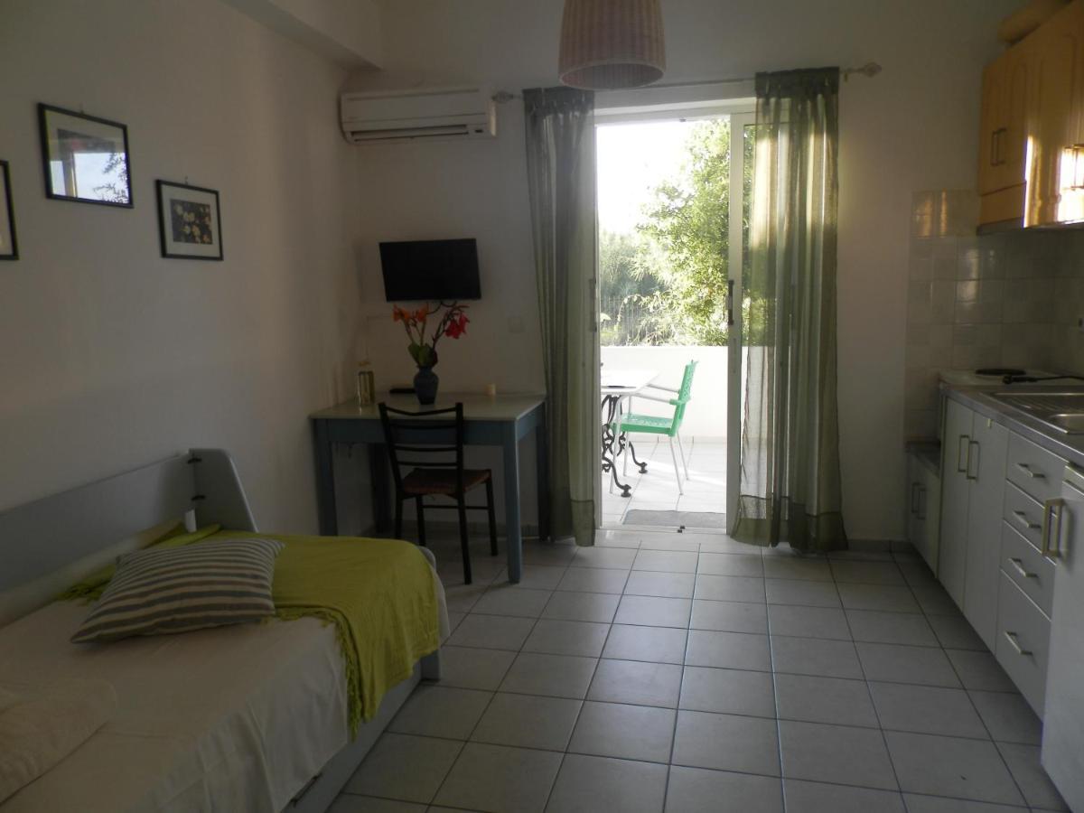 Silvi Mari Apartments Platanes  Exterior photo